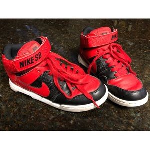 Kids Nike SB High Top Sneakers